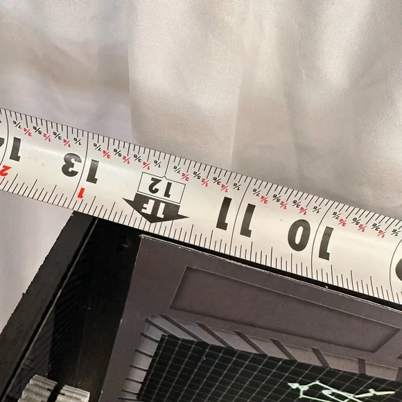 Star Wars Themed Action Figure Display Shelf - Picture 10 of 16